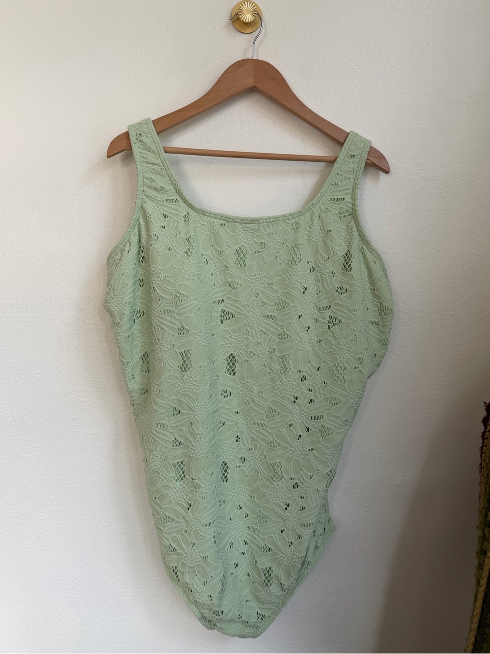 Lands End Women's Tugless Low Leg Lace One Piece Swimsuit SIZE 24 W